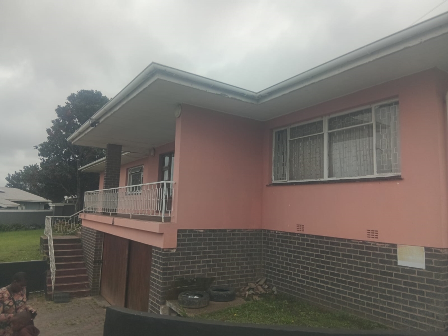 To Let 3 Bedroom Property for Rent in Amalinda Eastern Cape